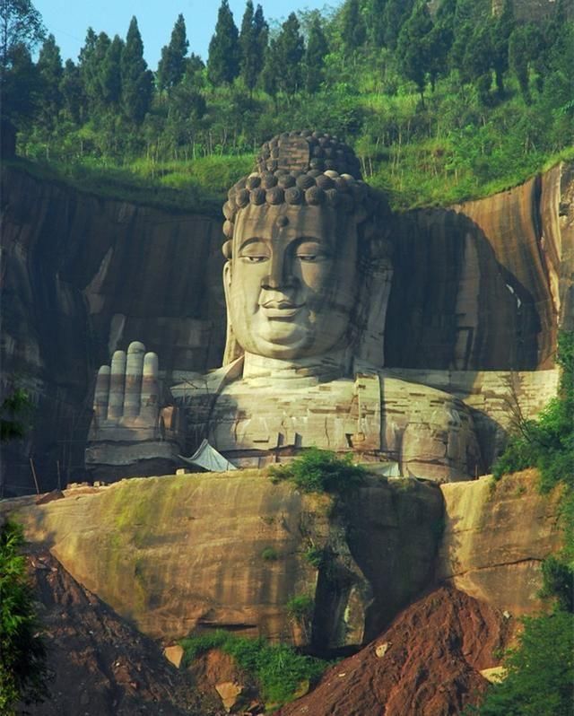 眼红乐山大佛游客多,投资3亿造世界最高佛像,却无人知晓