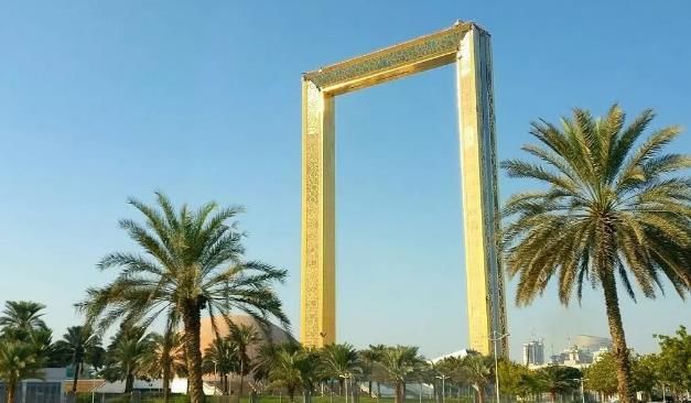 耗资三亿人民币建成的迪拜之窗,真的是用纯金做成的吗?
