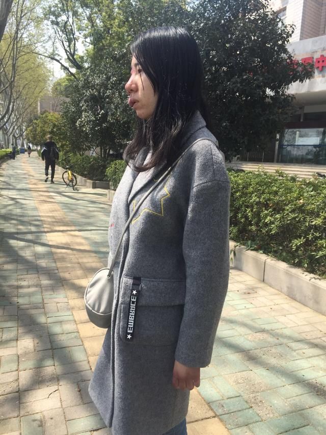 考研初试第三名复试却落选,学医胎记女生想找