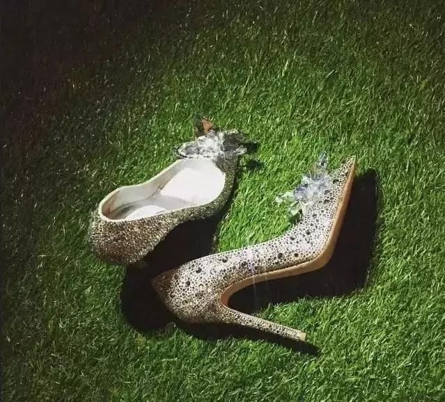 他做了双高跟鞋撩动全世界女人的心,从王妃到