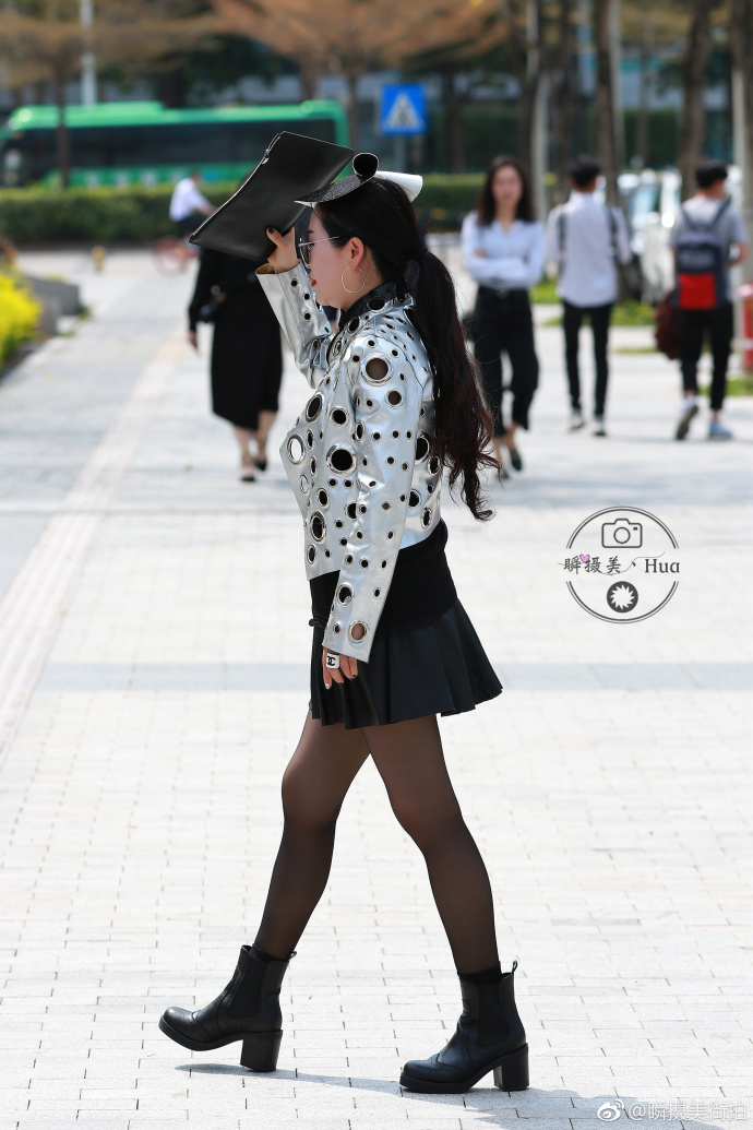 路人街拍,性感一字肩美腿肉丝高跟鞋小姐姐