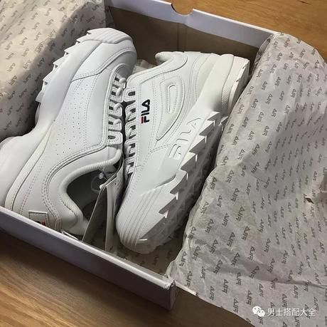 韩国男生是这样穿的!盘点韩国街头最火的4款运