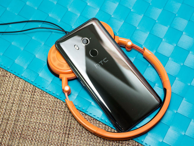 HTC U11 EYEs评测:长得好拍得也好