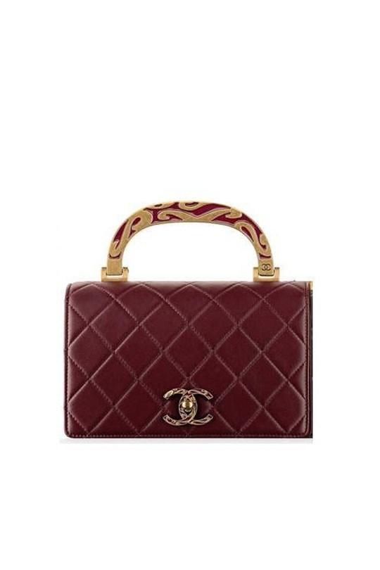 凯特王妃再战瑞典公主,千鸟格纹大衣神奇遮七