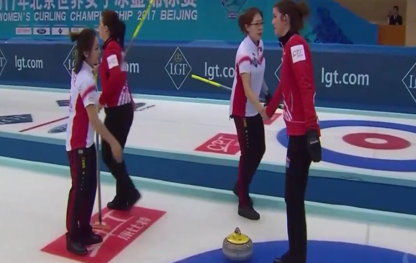 丹麦队提前认输 中国迎来第二胜 丹麦队提前认输 中国迎来第二胜