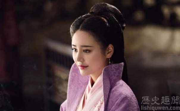 其实丽姬在入宫时不过23岁,但是敏夫人与她相比则是有着比较复杂的