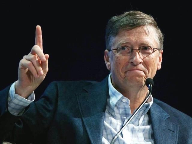 王健林与马云谈转型;2018挣钱需要速度,未来最