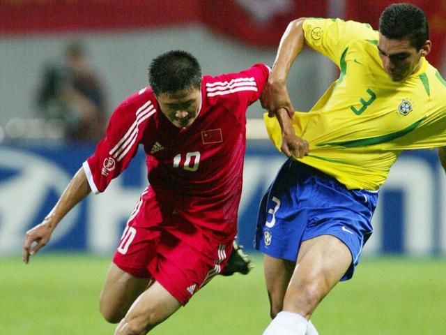 2002世界杯中国队23名球员近况,一人种樱桃,多