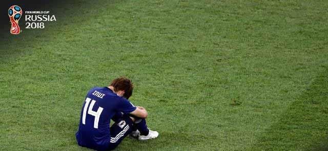 日本球员捶地痛哭,中国球迷:第一次有些心疼,但