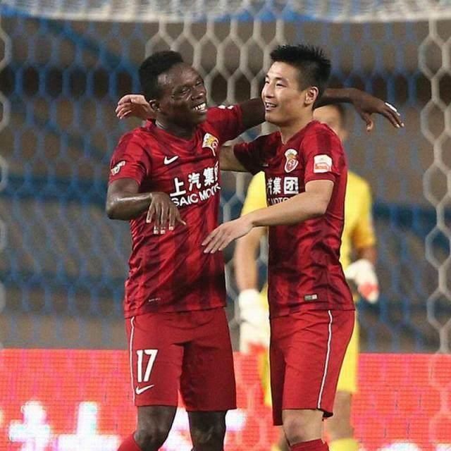 最强土炮!武磊连续五年荣膺本土射手王后,五顶