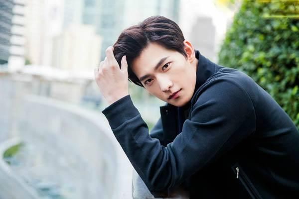 越南人评价中、日、韩三国人的长相:我们也有