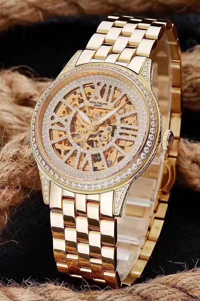 百达翡丽机械表,尽显机芯的剔透之美