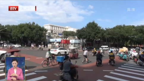 全市近百路口增设交通设施调整车道 调整改造后的路口对行人更友好 全市近百路口增设交通设施调整车道 调整改造后的路口对行人更友好
