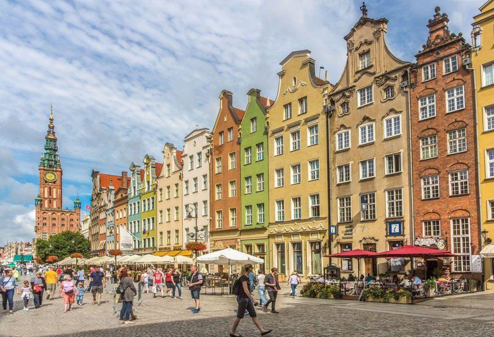 厚重历史的华沙,古都克拉科,迷人的奥斯维辛小镇,到处充满了迥异的