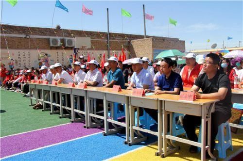 让爱延续手拉手心连心公益活动走进定边盐场堡