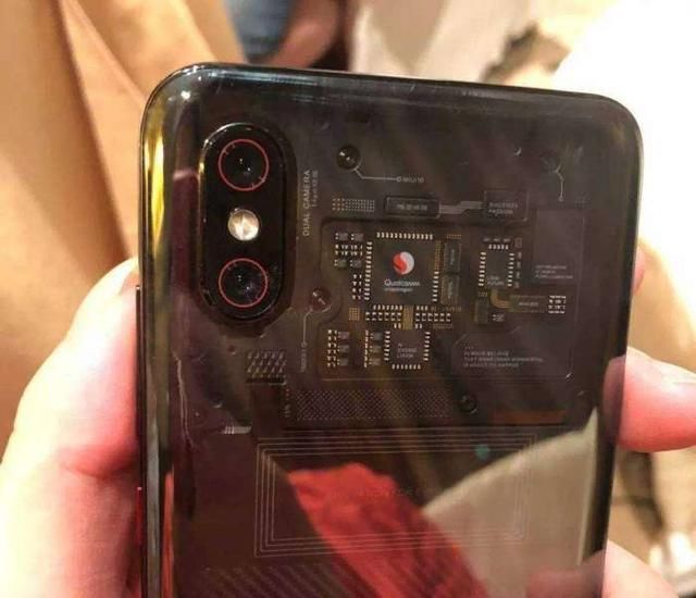 小米8Pro亮相,骁龙845+8G+屏下指纹,弥补探索