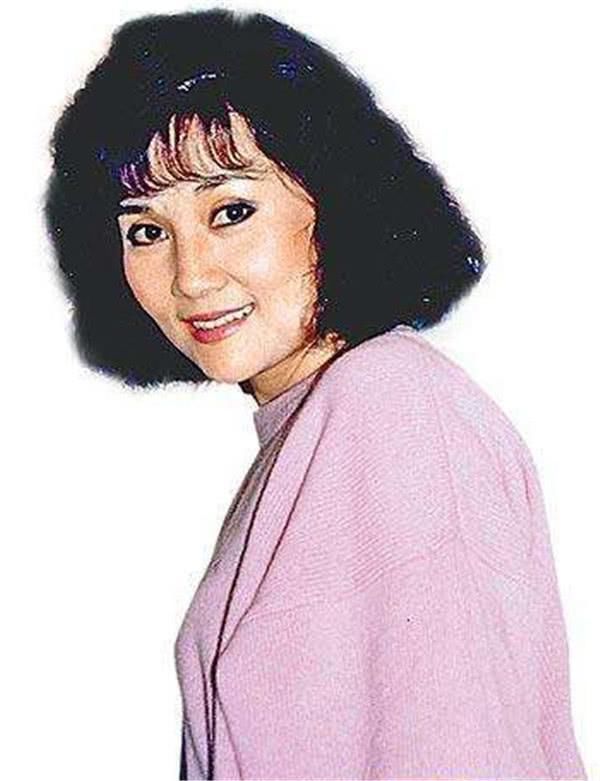 年近花甲娶了小25岁的学生不被看好,如今喜得龙凤胎很幸福!