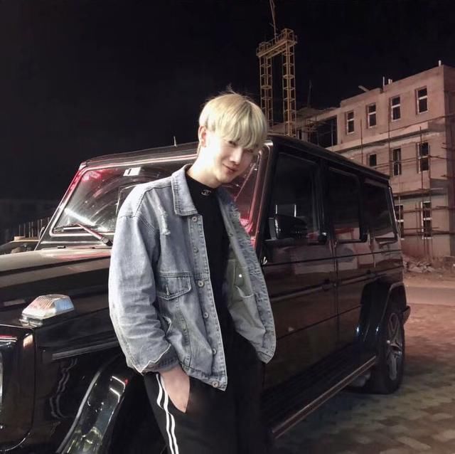 熊猫户外主播直播砸斗鱼主播手机?这波我站熊