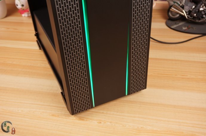 I3 8100配B360,这套配置很实用,先马璃光一号