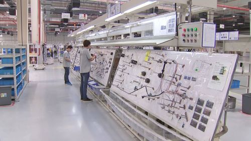 一大批优质零部件配套企业也蜂拥而至,李尔汽车线束项目就是其中之一
