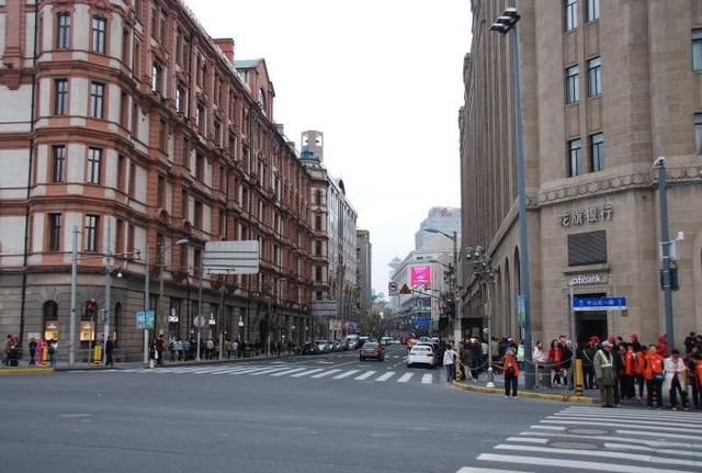 中国最有钱的城市,GDP排名全球前26,富可敌