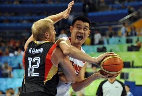 中国男篮为何能在08年赢下拥有诺维斯基的德