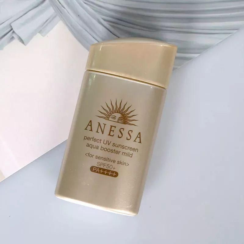 鹿晗关晓彤浴池鸳鸯戏水?可女方这皮肤是不是