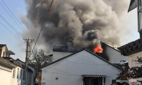 突发噩耗!苏州一民房凌晨发生惨烈火灾 致5人