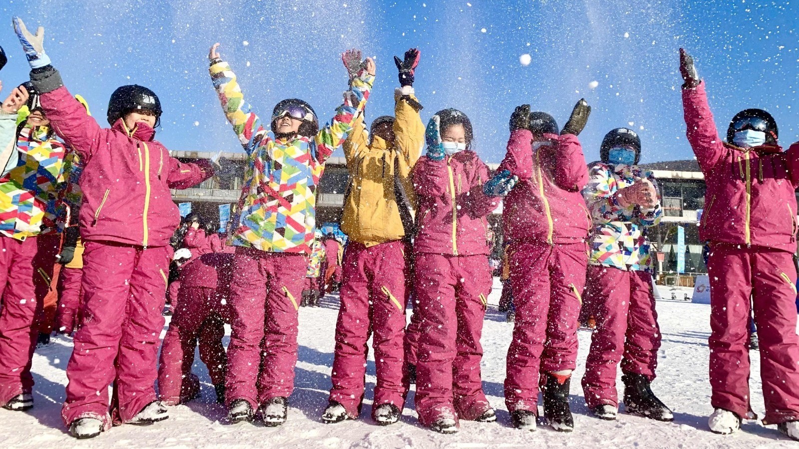 桃醉平谷 第十五届渔阳国际冰雪季开幕