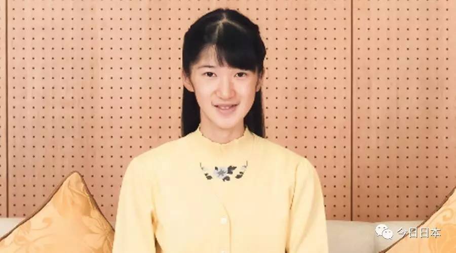 她曾是全日本宠爱的公主，如今却被键盘侠骂成纸片人，她对这个看脸的世界绝望了…