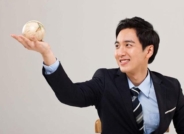 这几种面相的男人一生富贵,女人这个地方越有