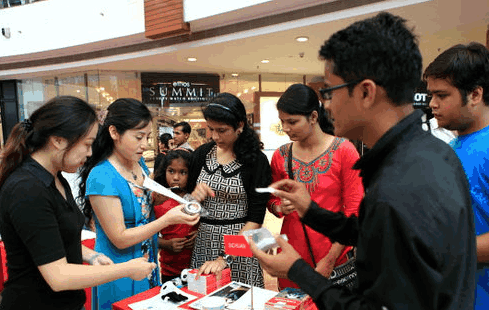 看到中国人在巴基斯坦买东西的待遇,他们来中