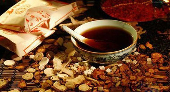 颈椎病引发头晕等症状,看中医如何出妙招