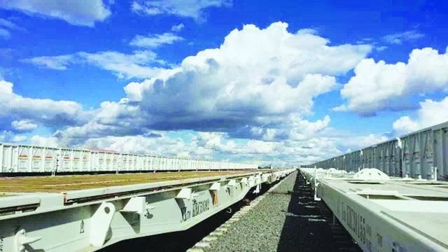 这条铁路总长480km,贯穿蒙巴萨,内罗毕等港口城市,未来还将连通乌干达