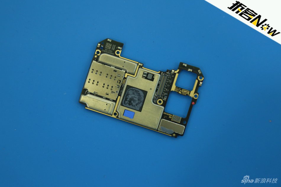 小米8透明探索版深度拆解:透明的秘密,了解一