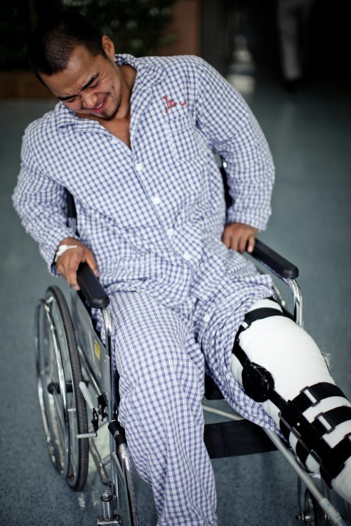 王巍中国版强森 苦难中走出的硬汉男神