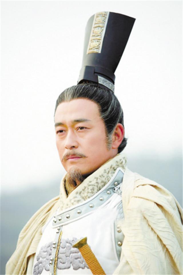 秦国穆公霸业之后几代君主昏庸连年征战,国家羸落贫穷,秦孝公嬴渠梁