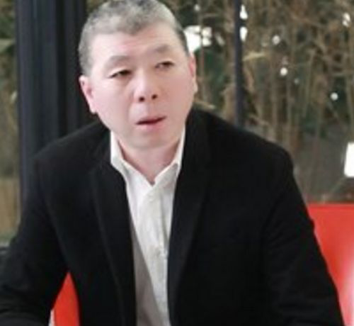 崔永元保护伞曝光,冯小刚都要腿软,难怪范冰