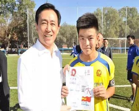 许家印笑了!广州恒大青训版卡纳瓦罗正式报名