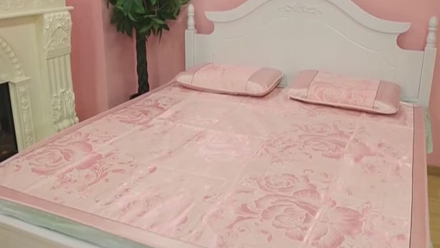 《快乐生活一点通》20180816凉席挑选有妙招 《快乐生活一点通》20180816凉席挑选有妙招