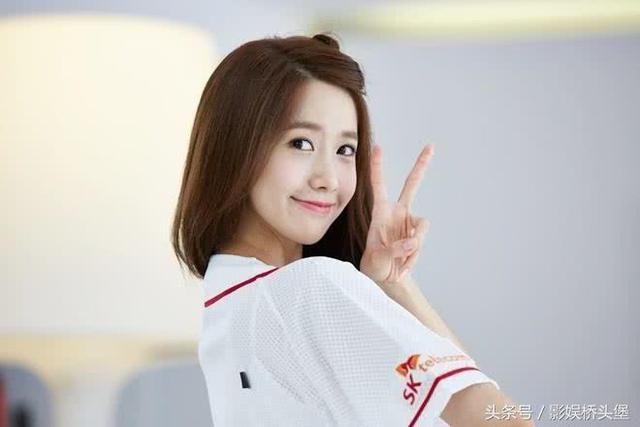 林允儿的腿是腿界的泥石流,都这样了还爱穿裙