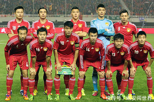 世界杯日本爆冷踢翻哥伦比亚,中国男足队员:骗