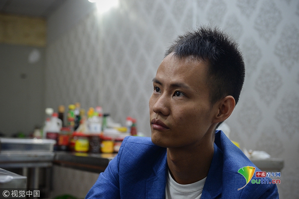 从留守儿童到网红厨师 美食作家王刚的逆袭