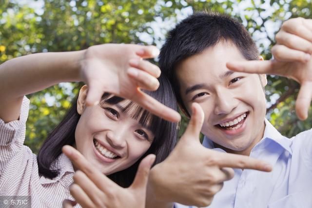 兄弟结婚我没去,微信给他转账1000,收到了一条