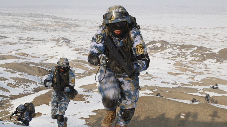 5月4日 02一起见证"蛟龙突击队"霸气血性-北京时间