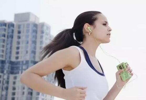 冷得要人命的大冬天,不想出去跑步怎么办?