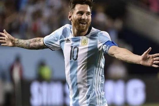 盘点世界足球史上四大最强10号球员:梅西垫底