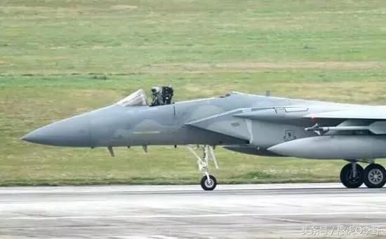 日本彻底丧失对华空中优势?歼11碾压F15歼20