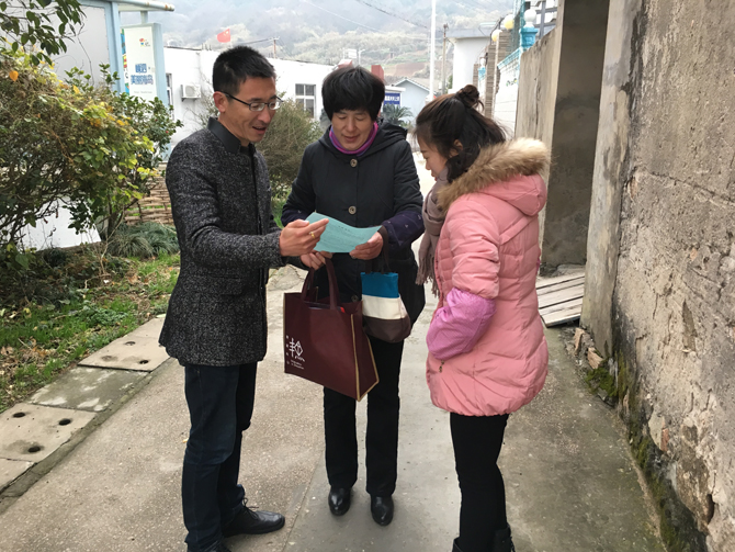 五龙乡全面展开禁止燃放烟花爆竹宣传工作