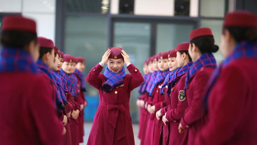 重庆"动妹"礼仪培训备战春运